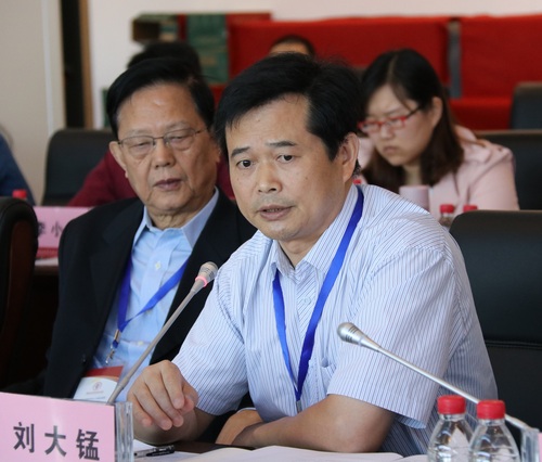 石油學(xué)院研討會(huì)—袁玫 (66)