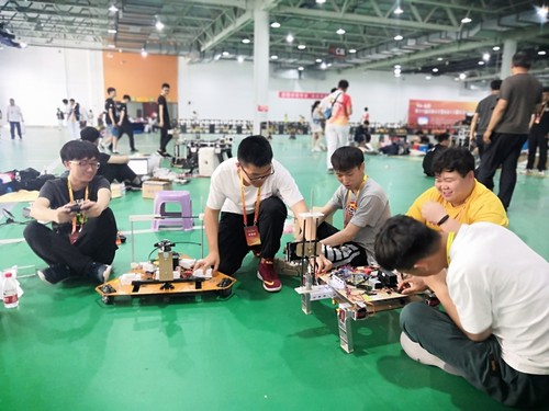 20190603機器人協(xié)會在第十八屆全國機器人大賽Robocon賽事中創(chuàng)佳績（1）
