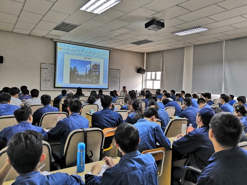 20190830校區(qū)學(xué)子赴中石油克拉瑪依石化有限公司開展認(rèn)識(shí)實(shí)習(xí)（2）