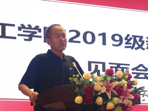 20190903 校區(qū)工學(xué)院完成2019級(jí)新生報(bào)到入學(xué)-趙楠、楊宇、牟拯民 (5)