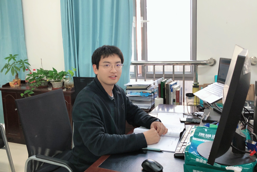 工作照片（橫拍，不能是證件照）_0_2022-11-15T08_41_50.436Z