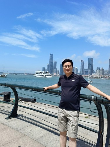 李旭東