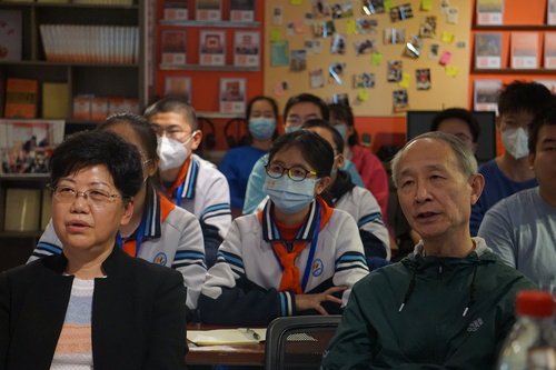 圖2：陳曉和老師參加克拉瑪依市鑄牢中華民族共同體意識(shí)暨大中小思政課一體化活動(dòng)
