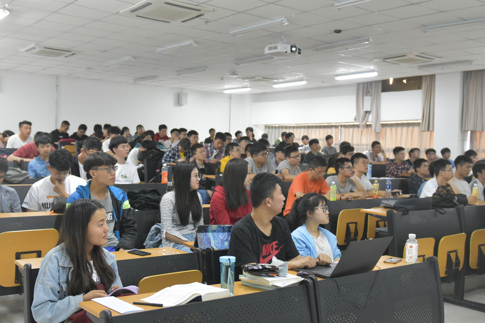 20190429勵志講壇第六期 考研專題分享會-石油學院劉瑩-3