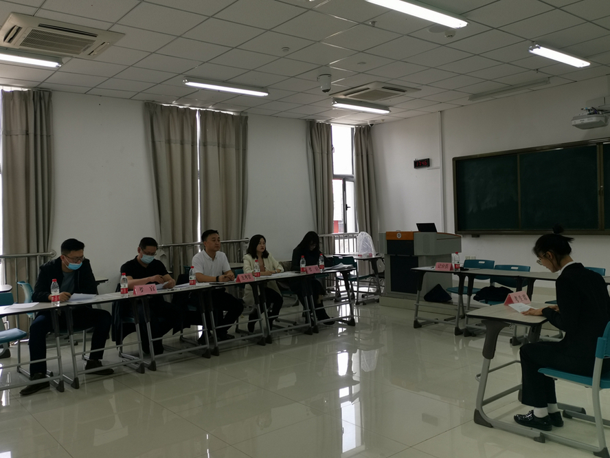 20210412克拉瑪依市人力資源與社會保障局來校區(qū)開展專場招聘會_副本