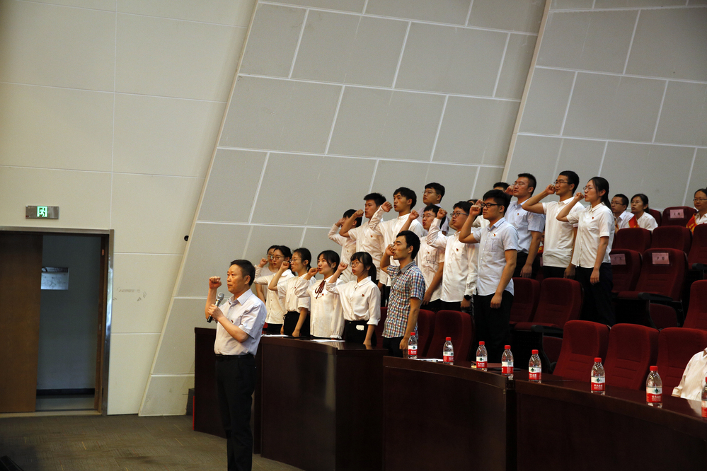 20190705-校區(qū)召開慶祝建黨98周年表彰大會-吳雙 (2)