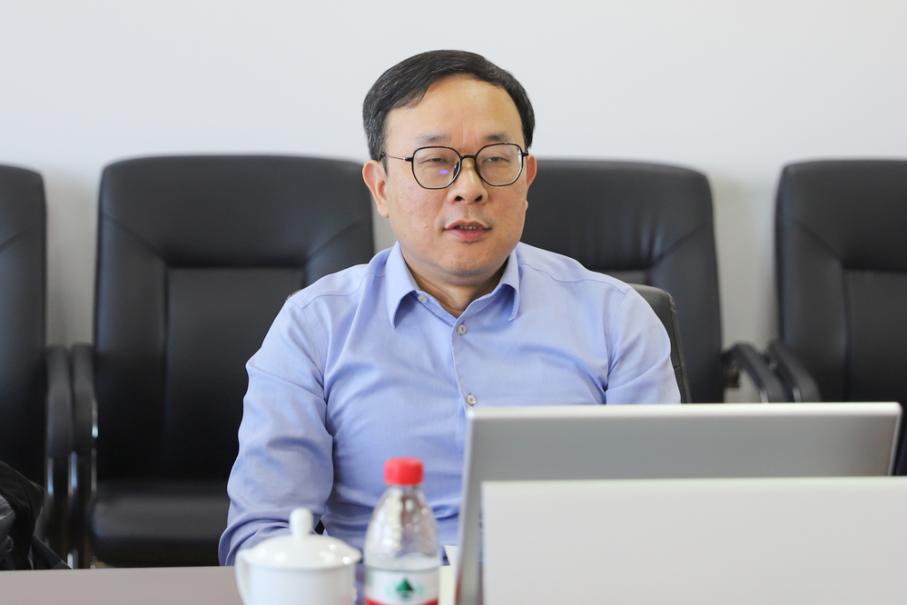 20240324喀什地委教育工委鄭長青副書記一行到訪校區(qū)-魏靜怡 (36)