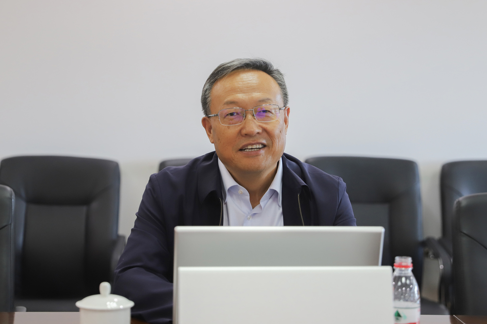 李玉鴻