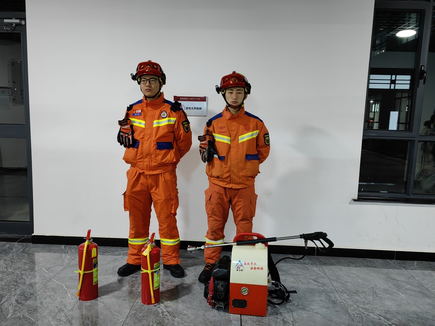 市消防救援大隊(duì)考點(diǎn)值守做好應(yīng)急救援工作