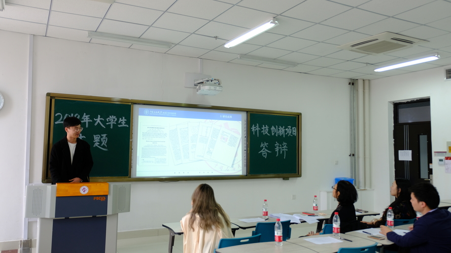 20190329-文理學(xué)院2018年科技創(chuàng)新項(xiàng)目結(jié)題答辯圓滿結(jié)束-文理學(xué)院-徐紹康-01