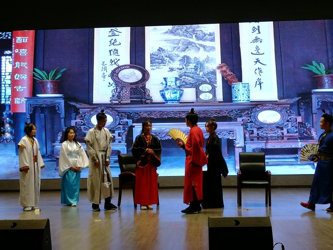 20190528-校區(qū)首屆英語(yǔ)“話劇之夜”成功舉行-文理學(xué)院-徐紹康02
