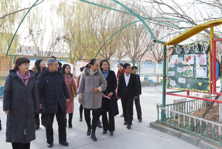 20191202校區(qū)文理學院在新和縣建立大學生志愿服務基地 (4)