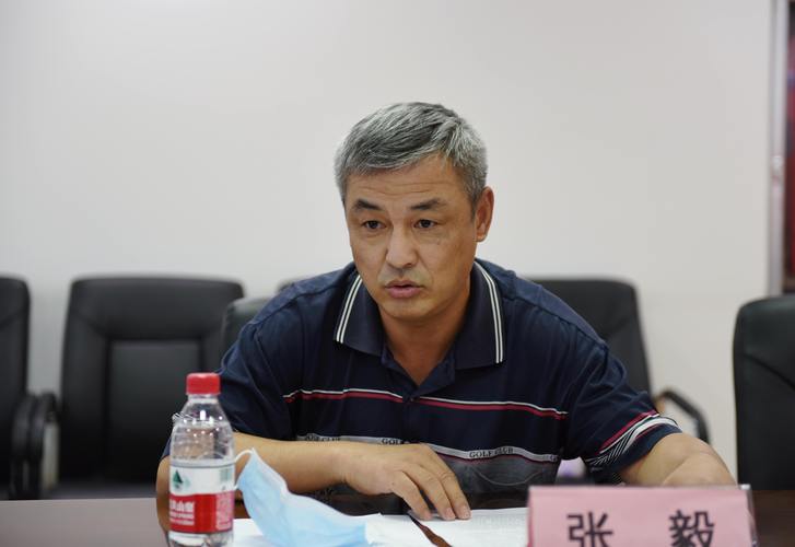 校區(qū)文理學(xué)院與中石油新疆銷(xiāo)售克拉瑪依分公司簽訂合作協(xié)議 (2)