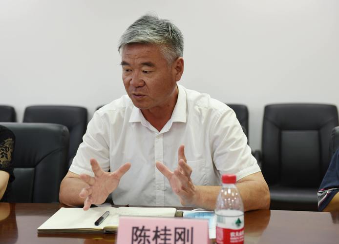 校區(qū)文理學(xué)院與中石油新疆銷(xiāo)售克拉瑪依分公司簽訂合作協(xié)議 (4)